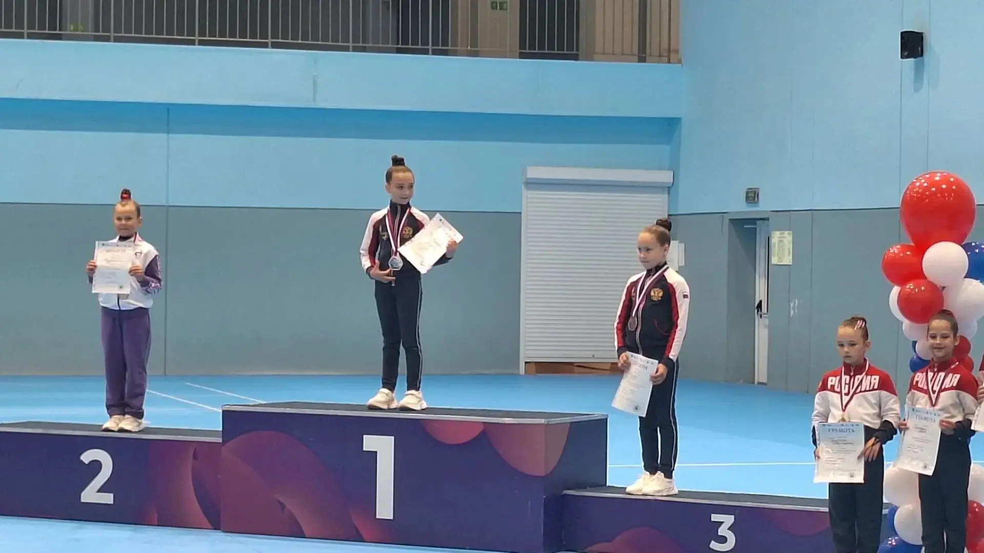 ПОЗДРАВЛЯЕМ ЕКАТЕРИНУ БЕЗЗУБИКОВУ!🎉
Во Владивостоке с 22 июня 2026 год прошли Чемпионат и Первенств