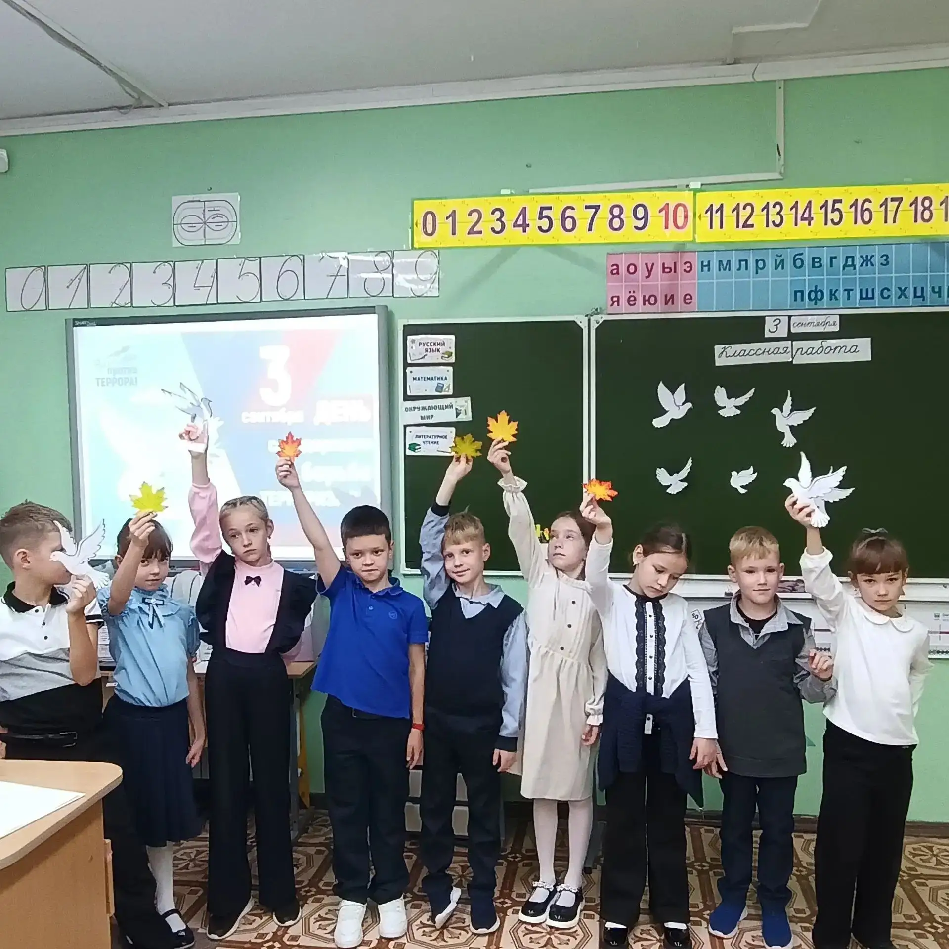 Когда 9-й класс становится наставником: магия дружбы и мира в нашей гимназии ✨