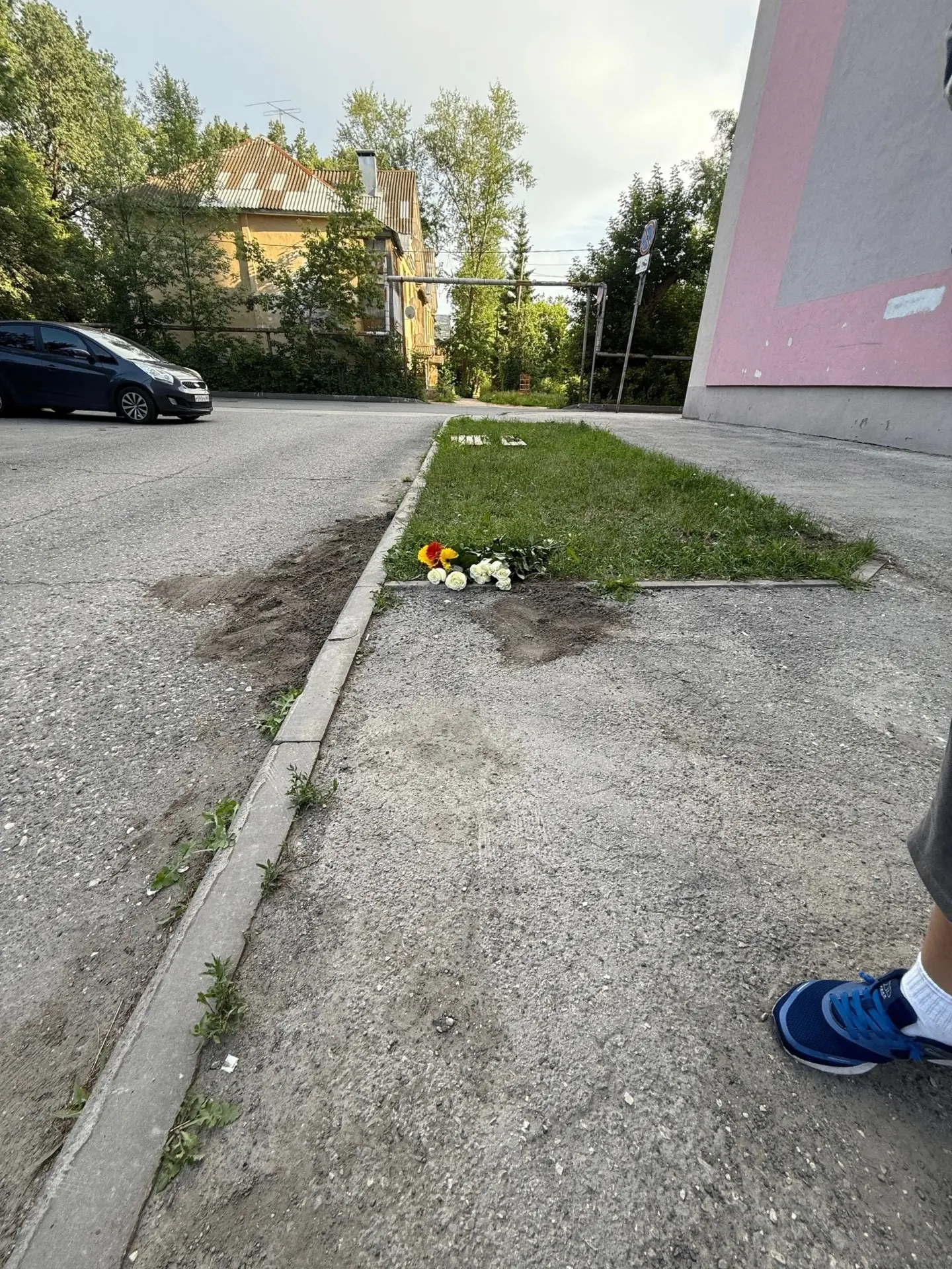В Самаре девочка погибла из-за результатов ЕГЭ
В Красноглинском районе Самары в пятницу, 19 июня, со