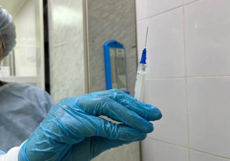 😷 Самарцам рекомендуют вакцинироваться от гриппа в сентябре или октябре