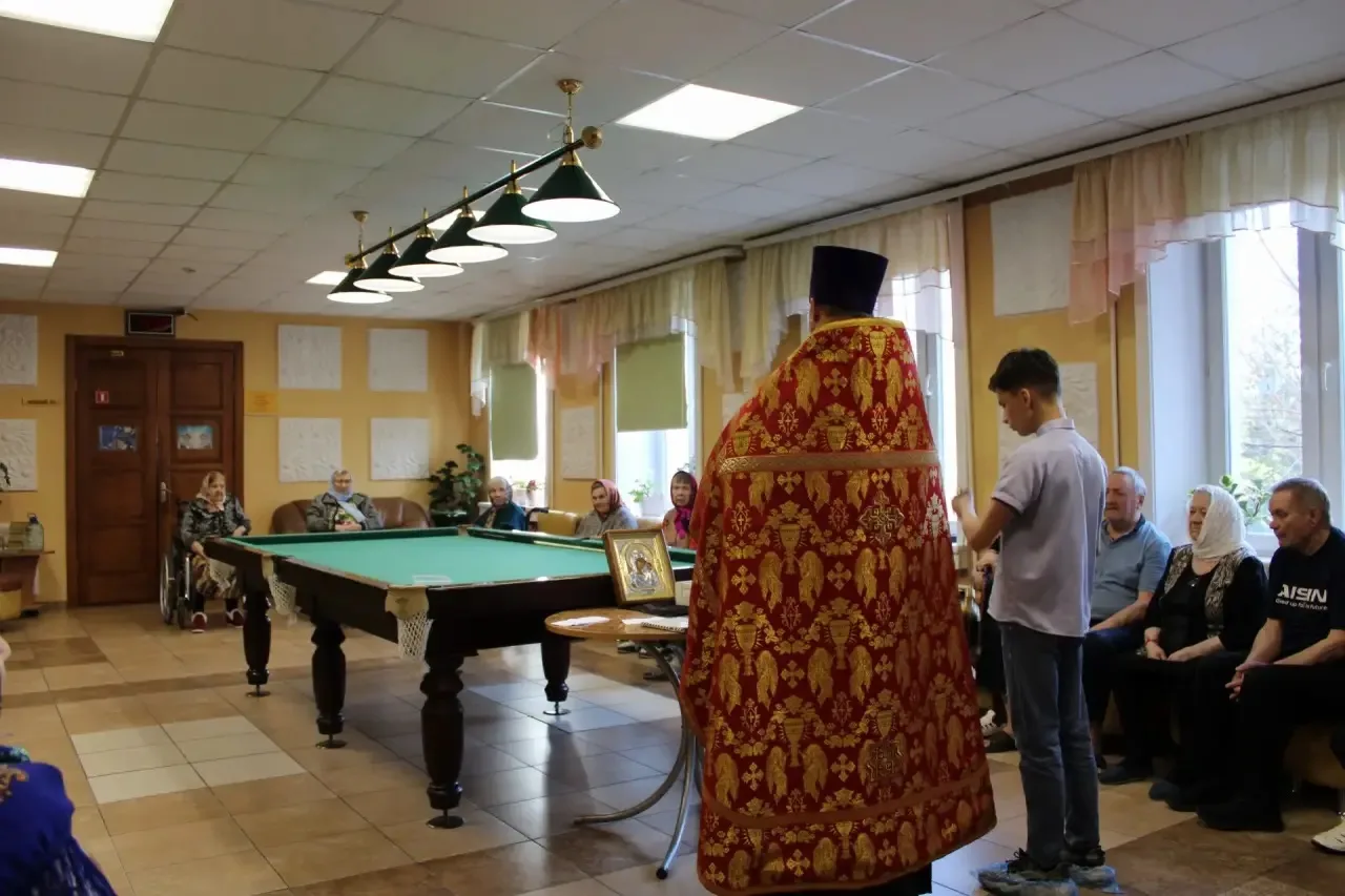 На Радоницу не остались без поминовения своих почивших родных в общей церковной молитве и жители Мар