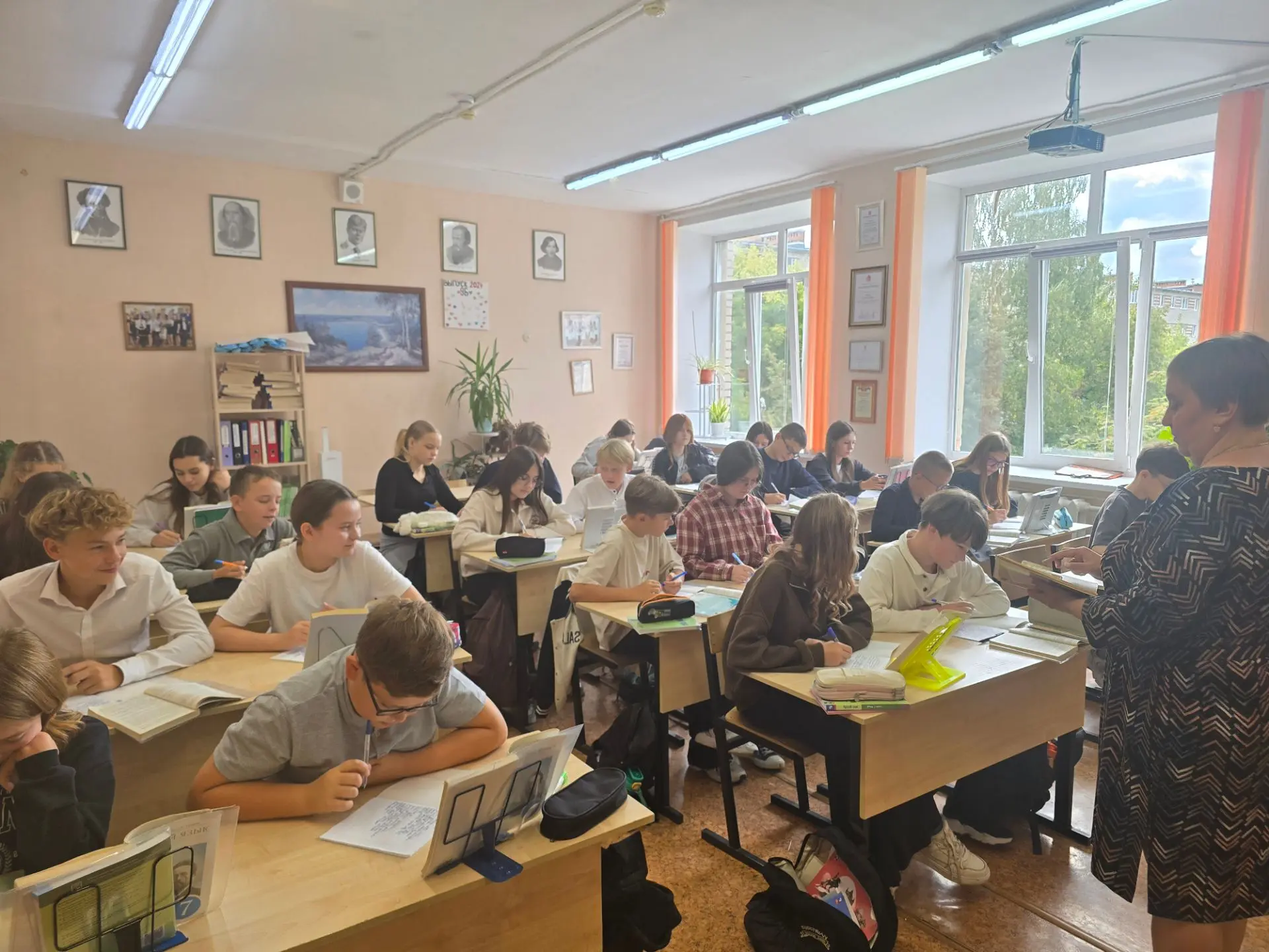 Учителя русского языка и литературы провели «Тульский диктант» для учеников нашей школы