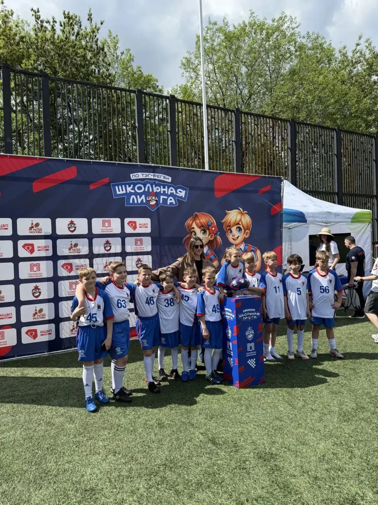 🏉 Школьная лига по тэг-регби: уверенный шаг к финалу!  Сегодня, 16 мая, в рамках школьной лиги по тэ
