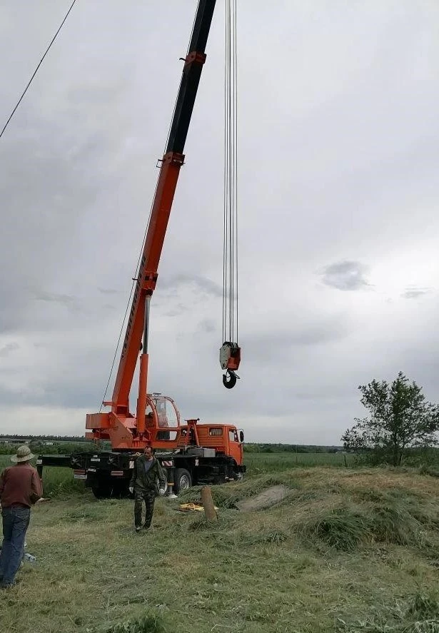 🛠 14 июня работники МКУ «Новоивановское» заменили насос на артезианской скважине №6690...
