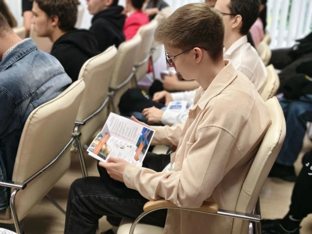 «Формула успеха – труд по призванию» - под таким названием в Центре сопровождения и инноваций прошло