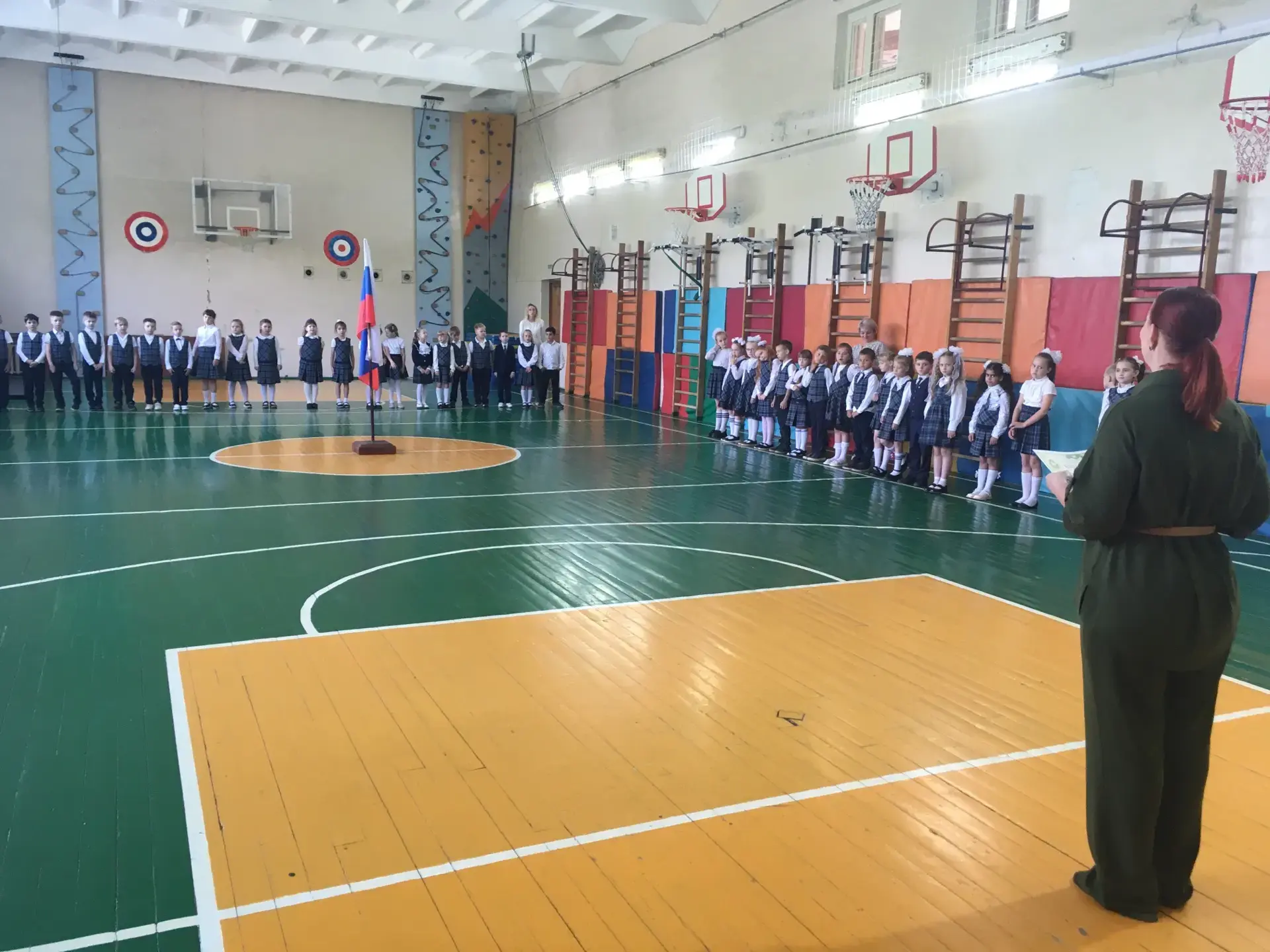 📌 Подводим итоги четверти: 1, 2 и 3 классы ✅  Сегодня, 25 мая, на линейке мы подвели итоги четверти.