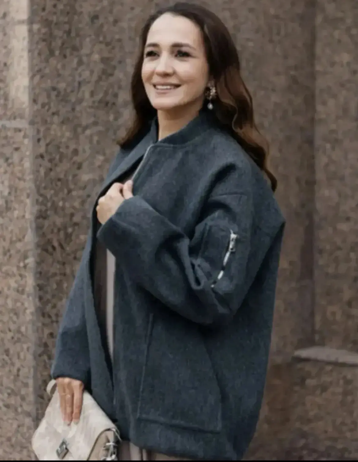 Бомбер серый Glam Secret