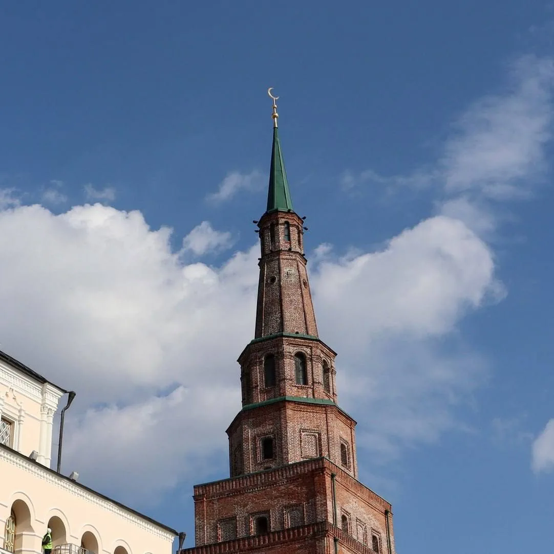 Полумесяц снимут с башни Сююмбике в Казани