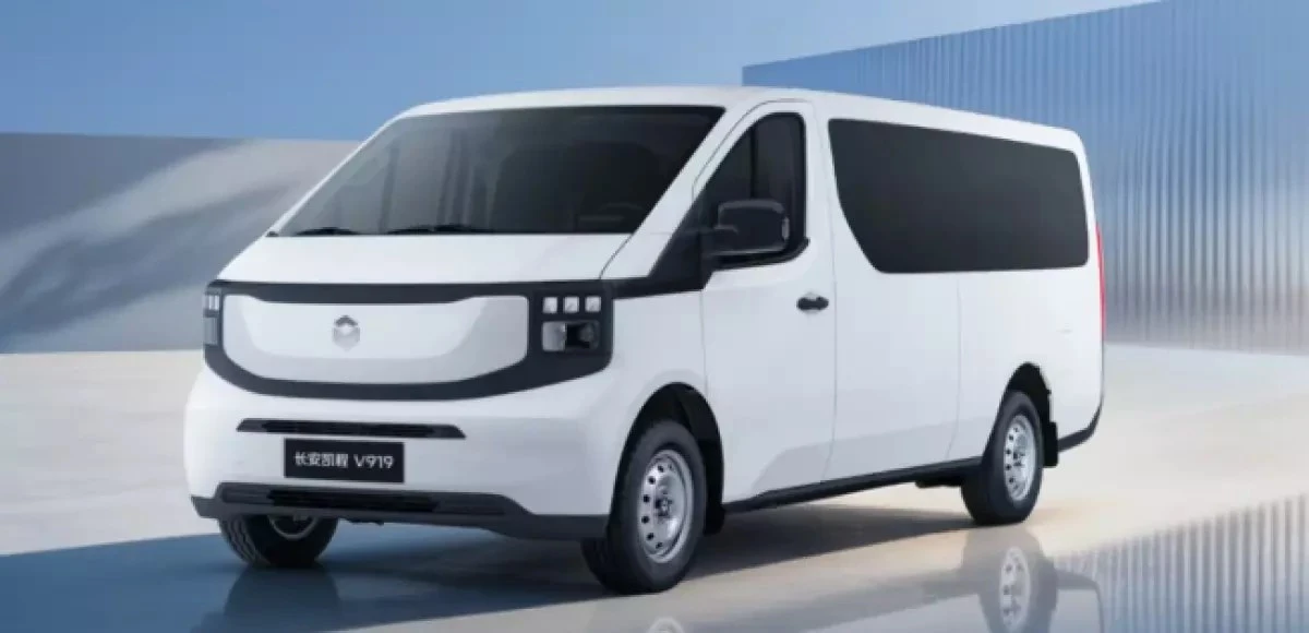 💰 Changan выпустил электрический фургон за миллион рублей: обновленный Kaicene V919 вы...