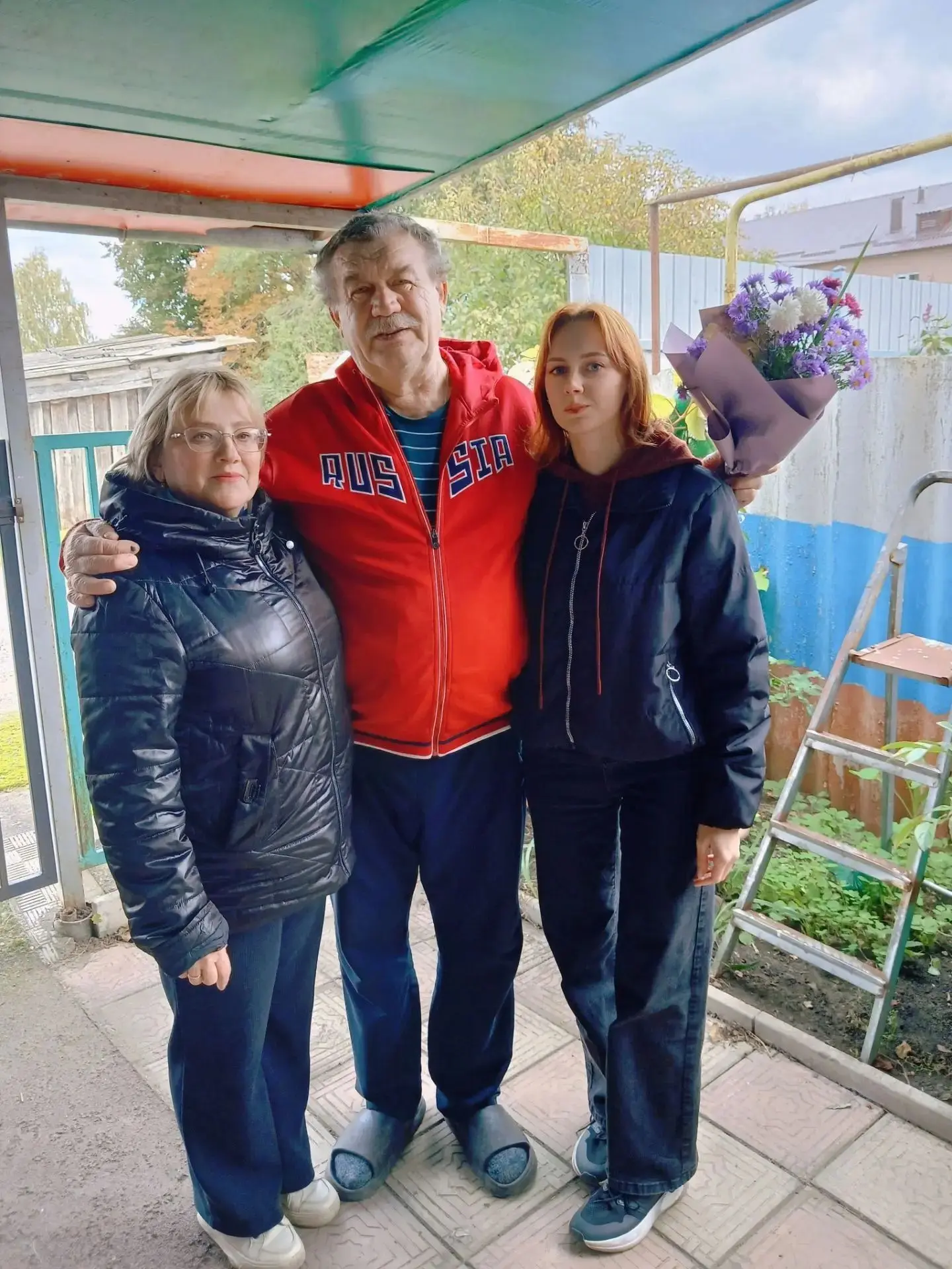 💐 В преддверии Дня учителя работники Дома культуры п. Кшенского поздравили учителей-пе...