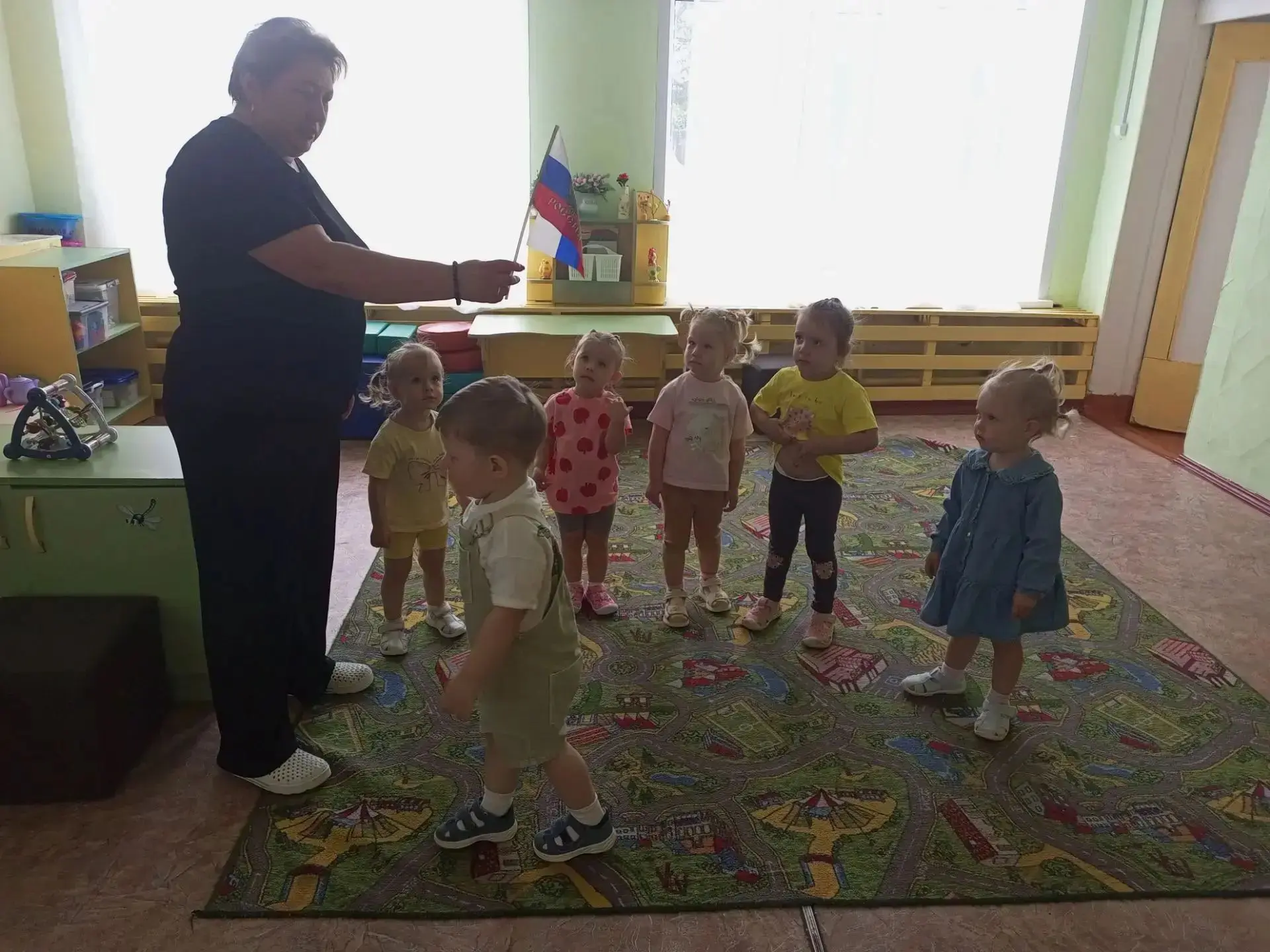 День Государственного флага в детском саду - яркий праздник патриотического воспитания,...