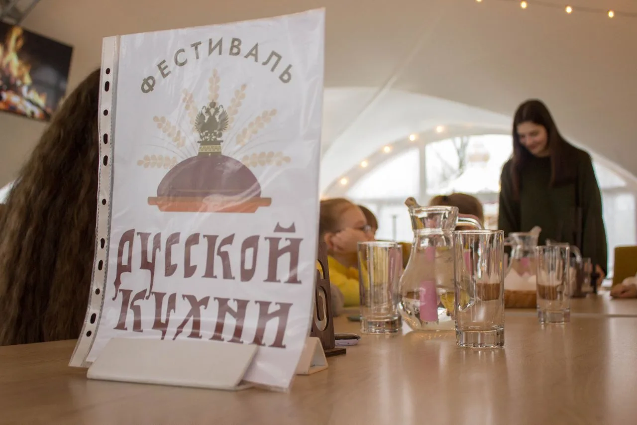 Главные атрибуты праздника Светлой Пасхи — куличи и яйца. Их множество видов и расцвето...