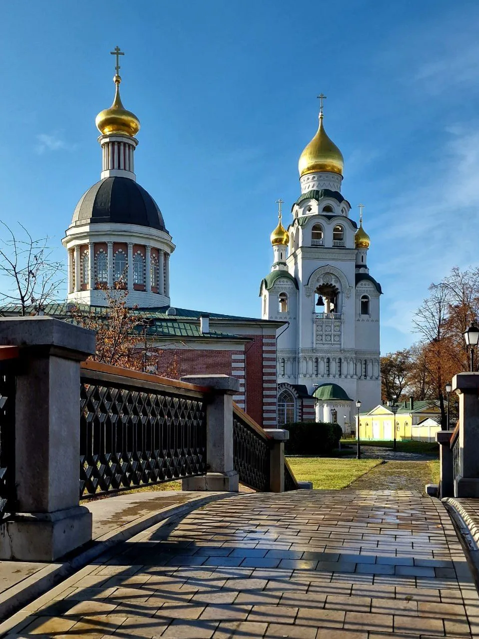Церковь Воскресения Христова в колокольне Рогожской общины