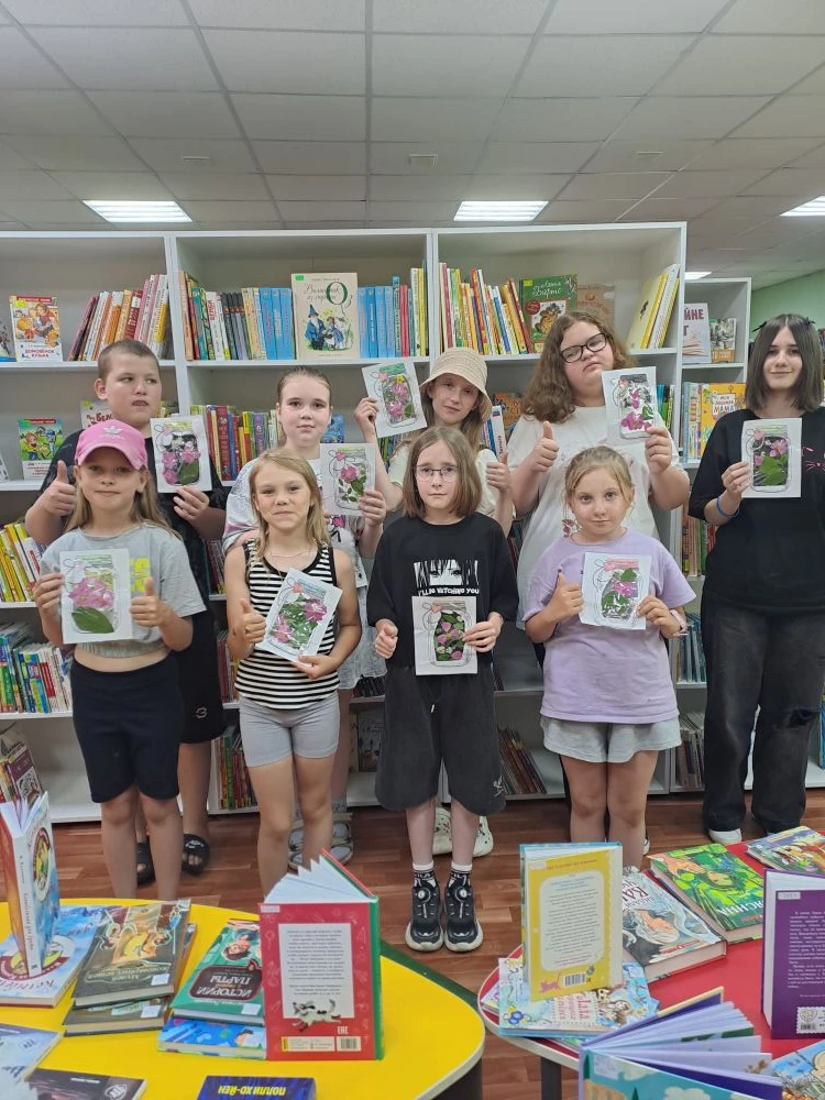✂🎨Мастер-класс «Лето в банке» ✨
 
🌈Хотите сохранить лето в банке? Это проще, чем кажется! Вам пона
