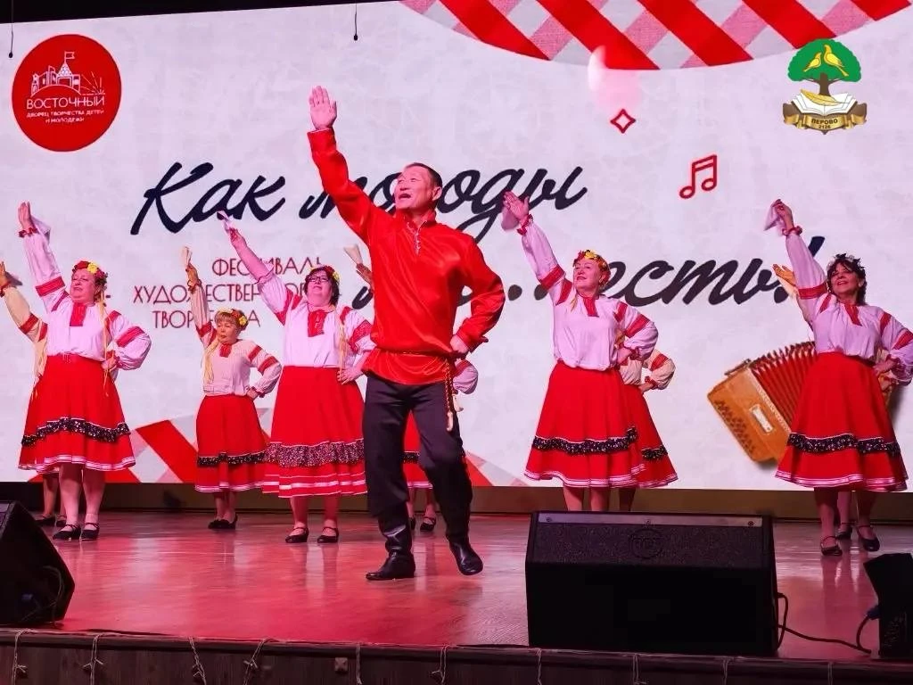 🎨 Творчество без возраста: итоги фестиваля «Как молоды мы… есть»  В нашей школе есть замечательная т