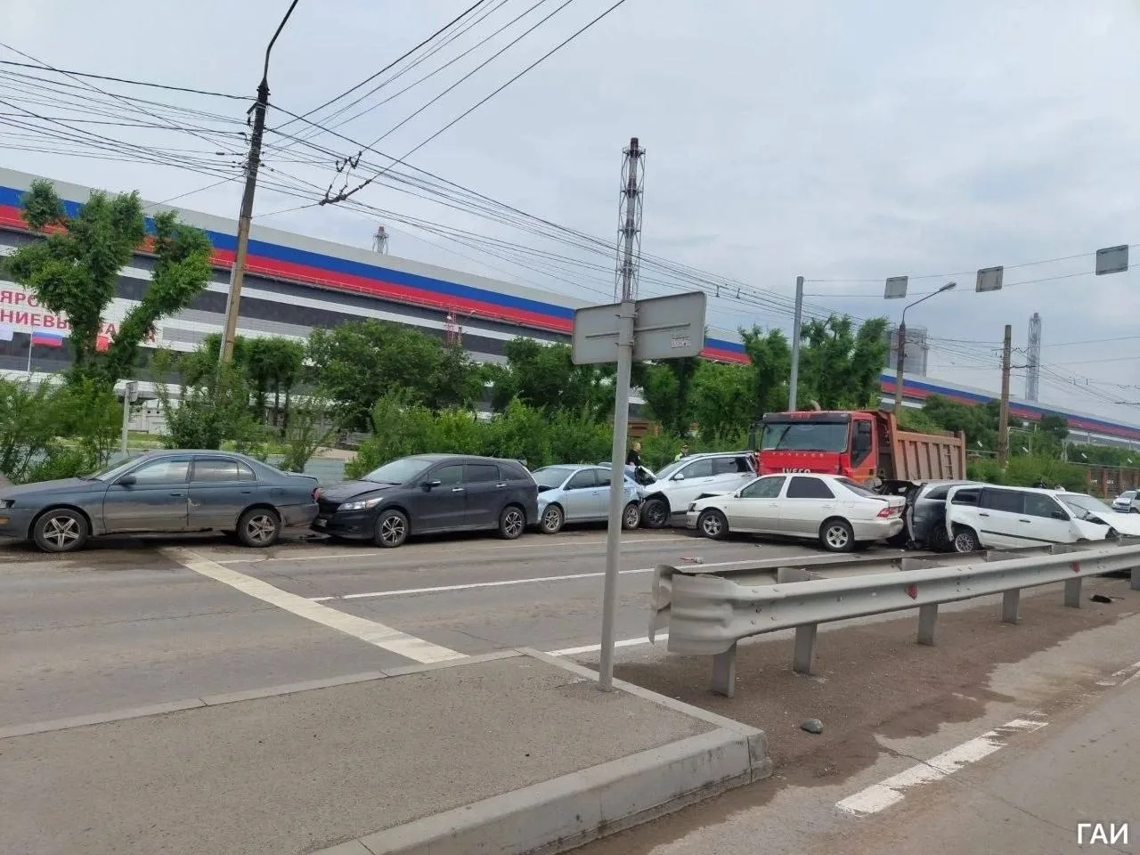 ❗️Сразу десять машин столкнулись на Пограничников
