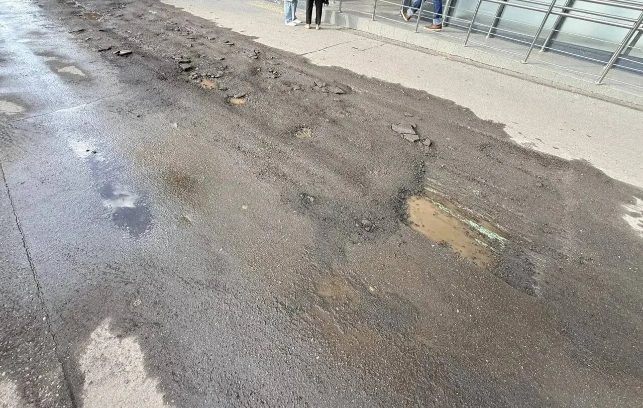 Жители Понтонного вновь жалуются на состояние дорог