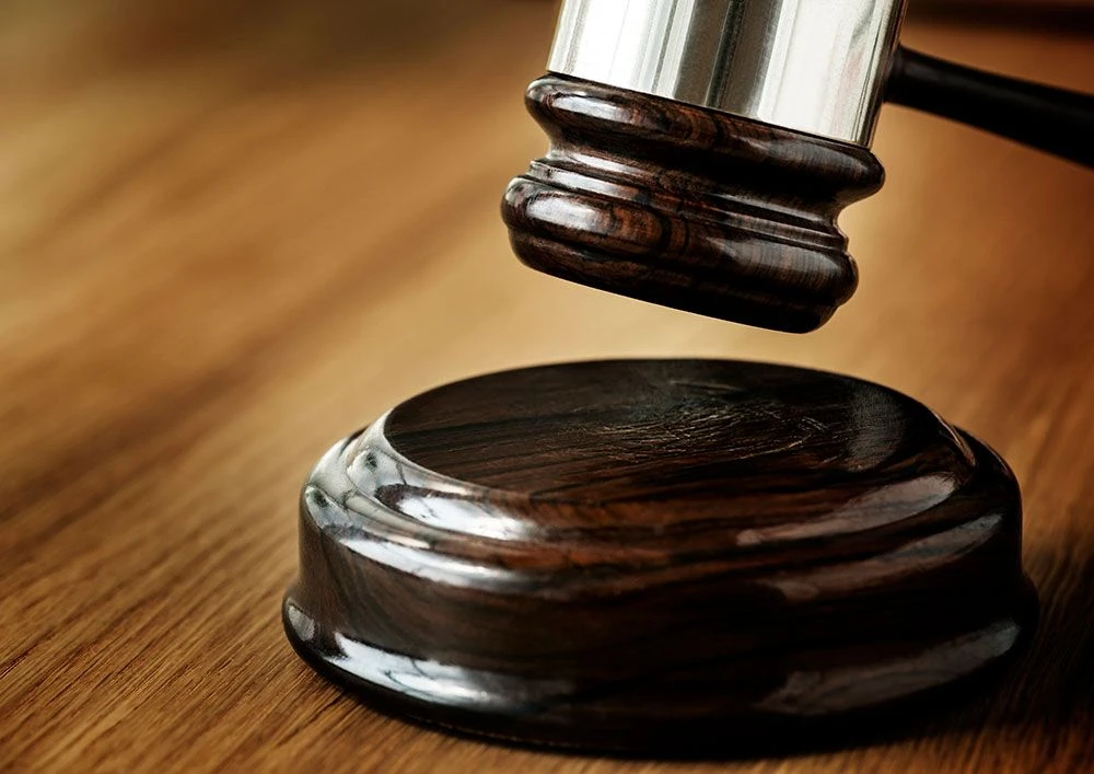 Суд впервые оштрафовал компанию за выдуманную практику в жалобе