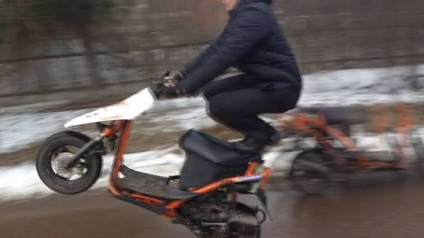 Задержали, хотя вернул все на место.