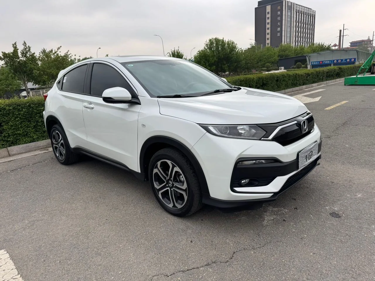 Поздравляем 🎉🎈🍾 Евгения с отличной покупкой:

✅HONDA XR-V 🚘
✅2022 г.в.
✅V-1500(бензин)
✅Пробег 4