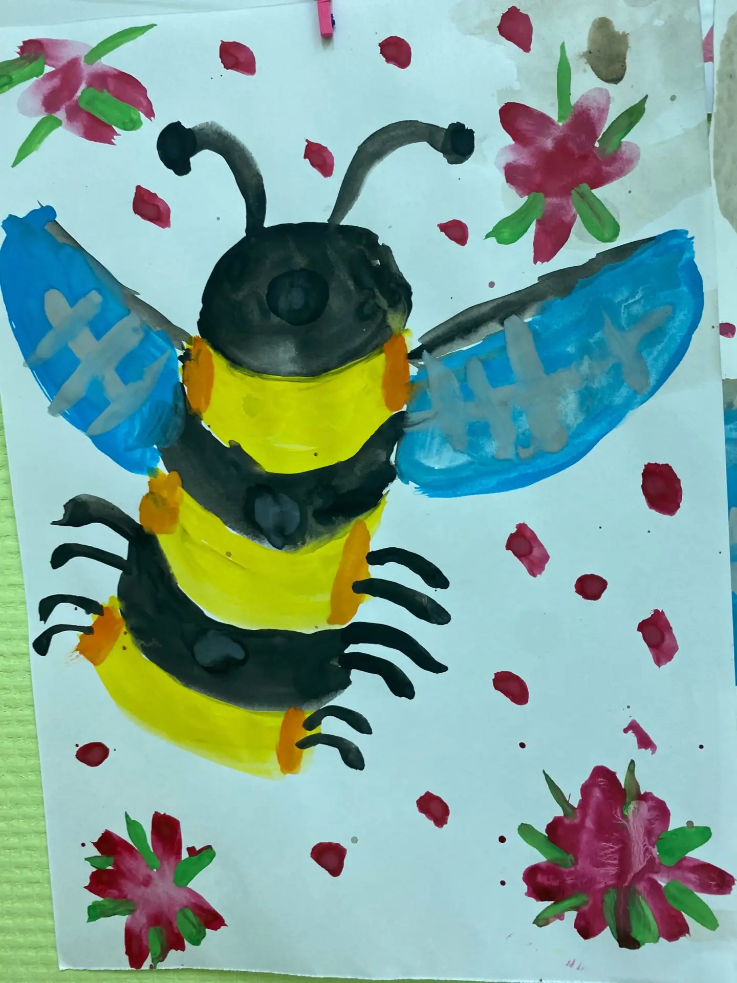 🐝 Провожаем лето с пушистыми шмелями!