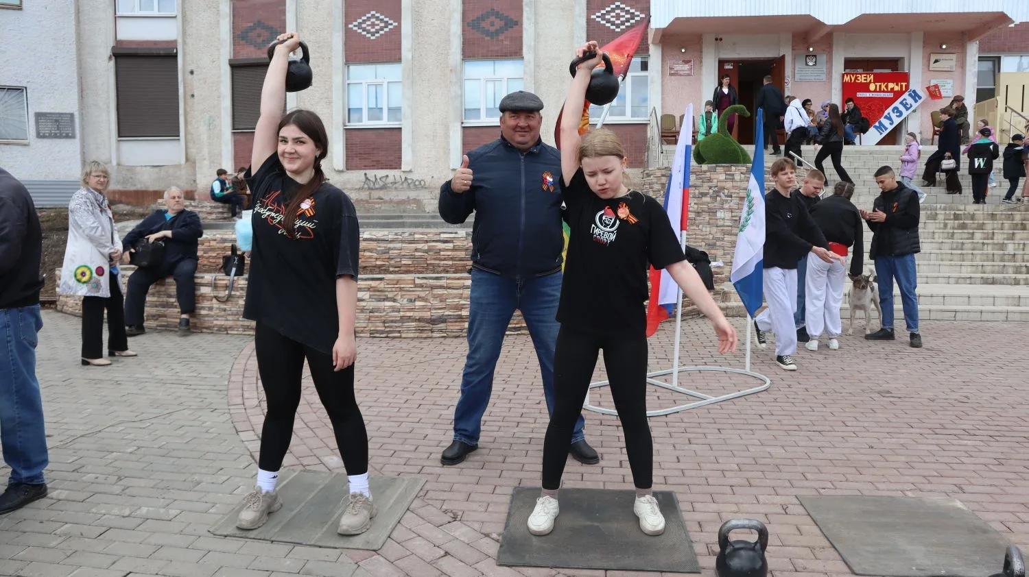 🙏🏻В лицах участников праздника ярко отражается главный смысл Дня Победы. Это день, который объединяе
