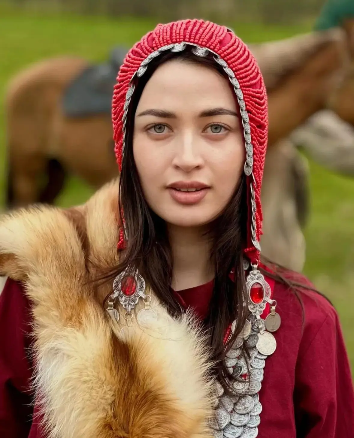 Хәйерле иртә! 
Яңы аҙна уңышлы килһен, яҡшы ваҡиғаларға бай булһын, барлыҡ теләктәрегеҙ тормошҡа ашһ