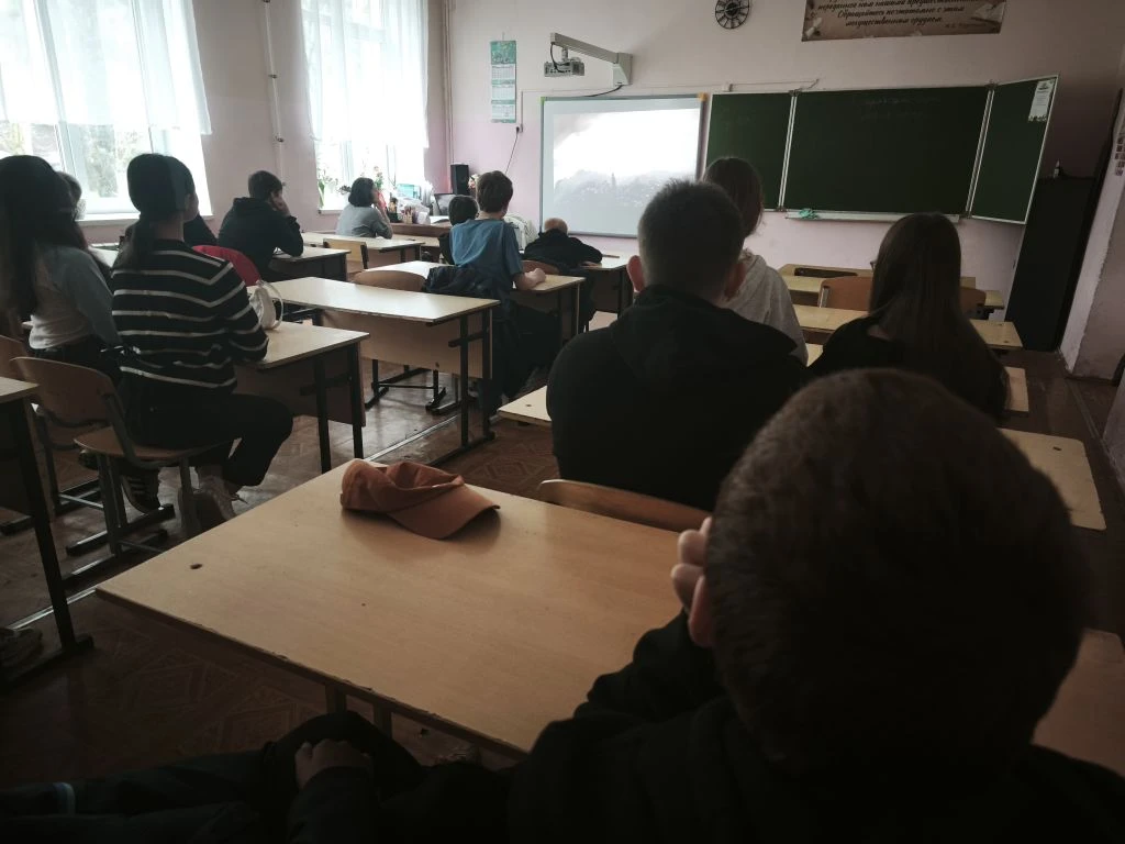30 марта в 7 классах  прошла тематическая встреча, посвященная Дню защиты Земли. Мероприятие было пр