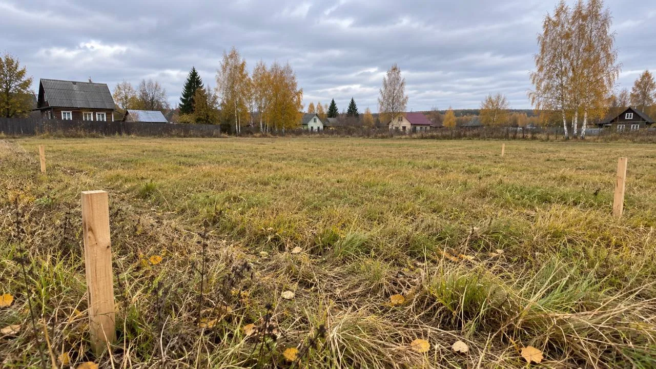 🏡 В Поповке многодетной семье дали 10 соток без необходимой инфраструктуры