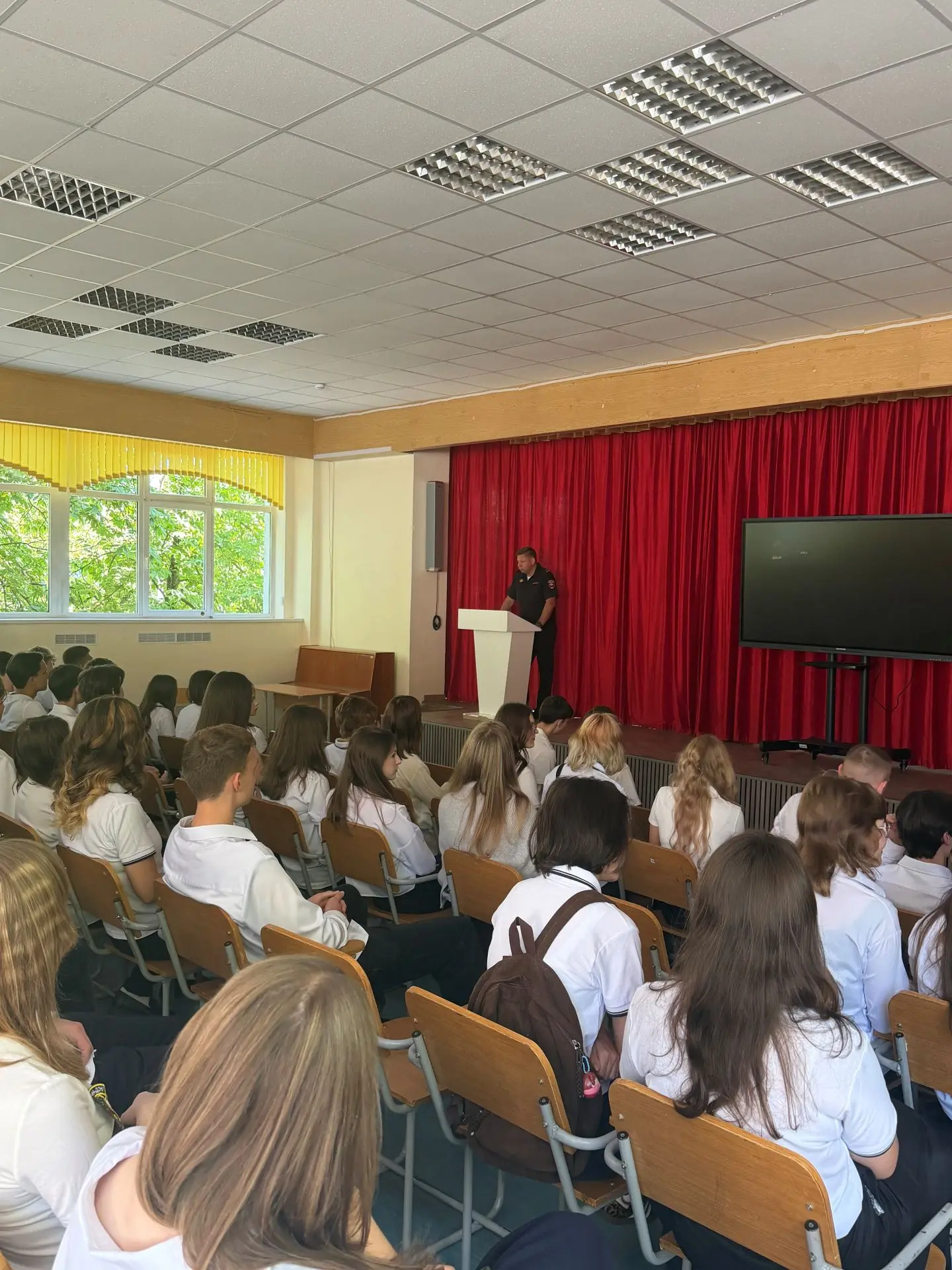 📚 Первого сентября во всех регионах страны прошли торжественные линейки в честь Дня зн...