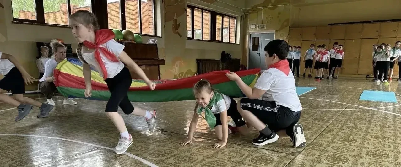 «Растём патриотами России»: спортивно-военная эстафета в  гимназии!   🏃‍♂️🎖️8 мая прошла яркая спорт