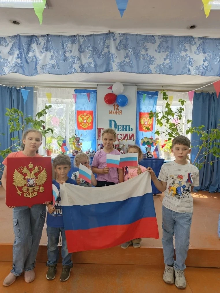 🎉 Сегодня в сельском клубе д. Старососедово прошла игра‑викторина «Моя Россия»! 🎉

Для ребят подго
