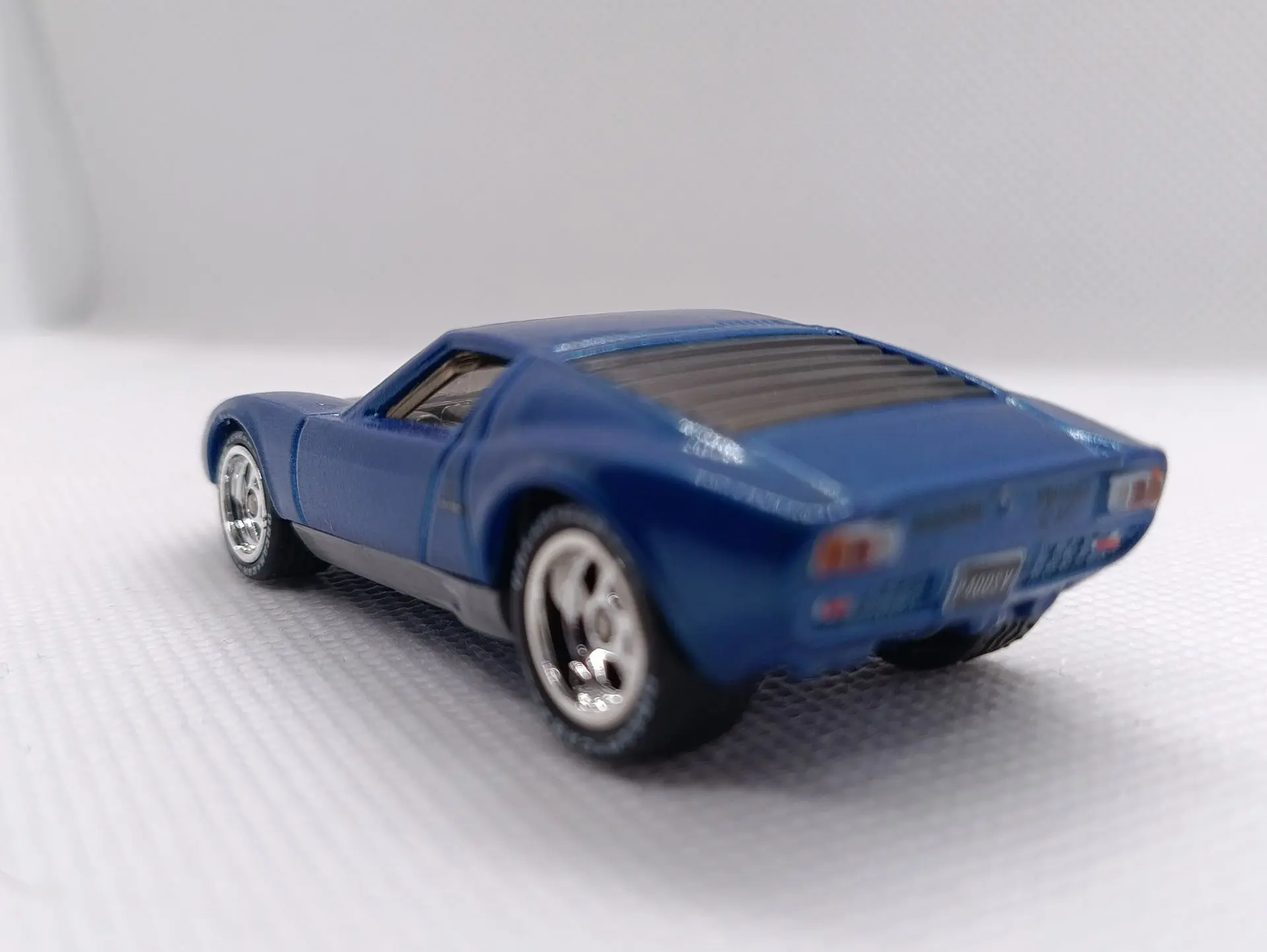 Lamborghini Miura.( Hot wheels. )