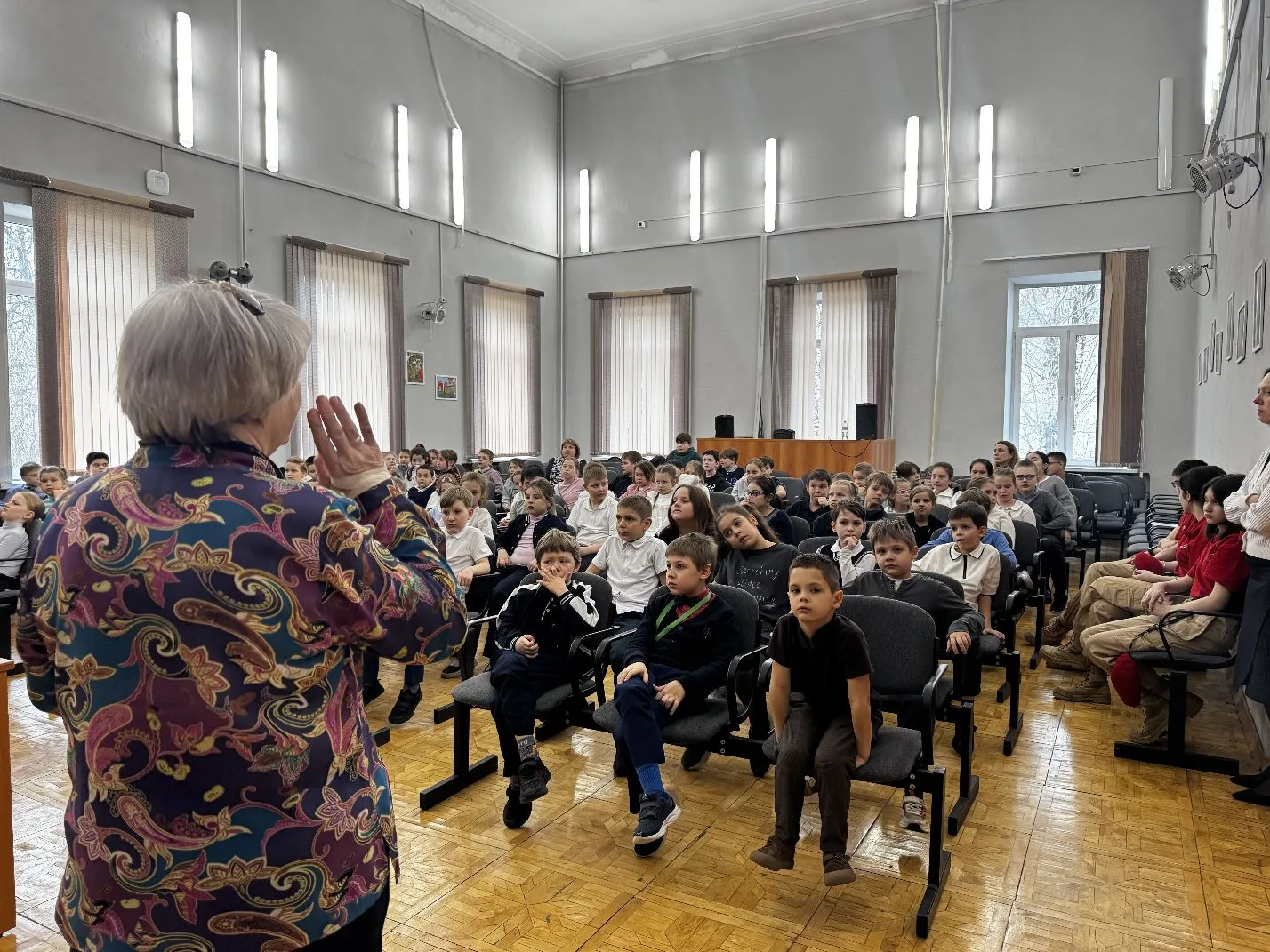 Интересные мероприятия 🤩   🏢 В школьном корпусе на улице Толбухина прошел мастер-класс от волонтеров