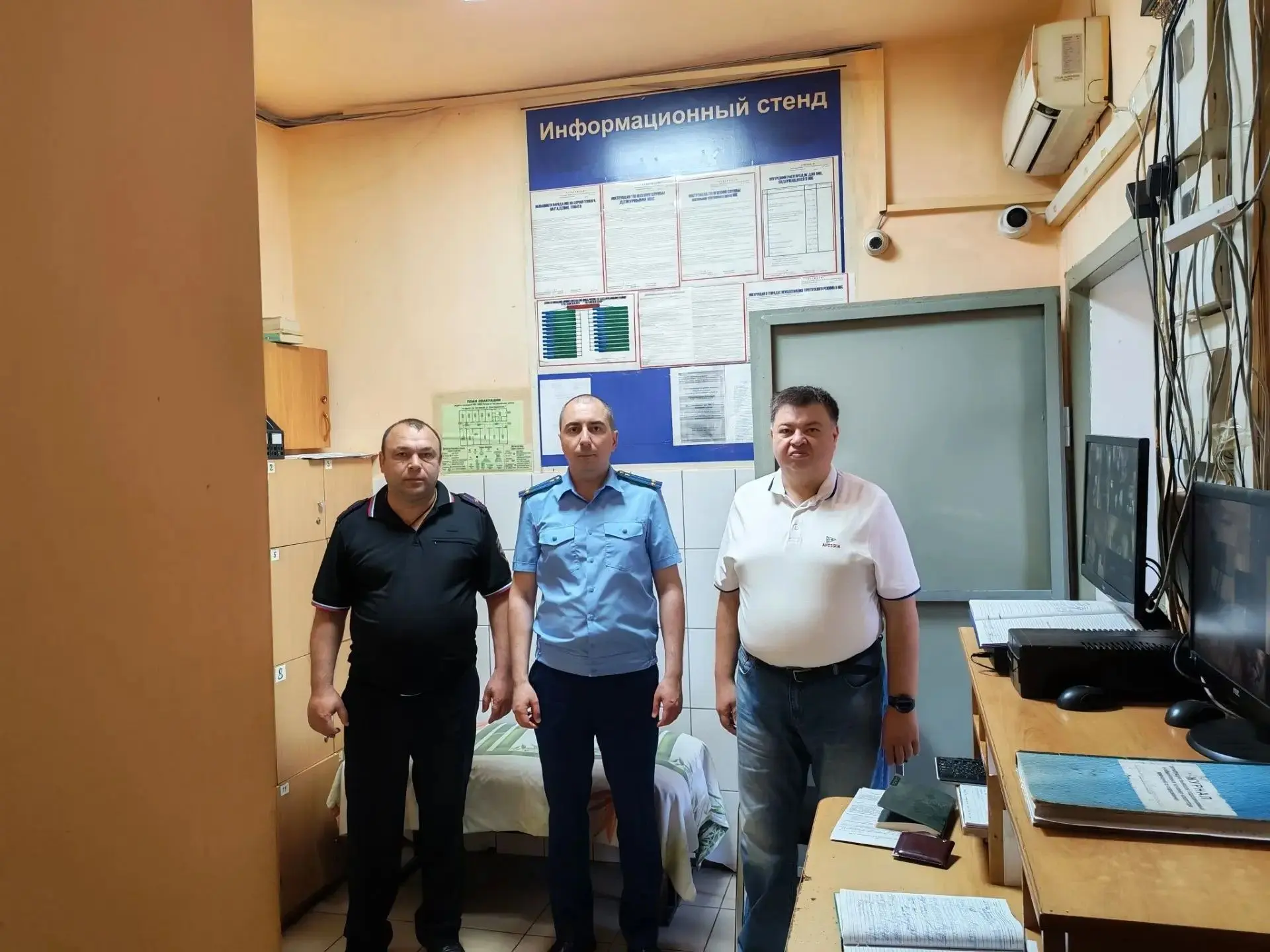 ПРОВЕРКА УСЛОВИЙ СОДЕРЖАНИЯ В ИВС
 
Уполномоченным по правам человека совместно с прокуратурой Тахта