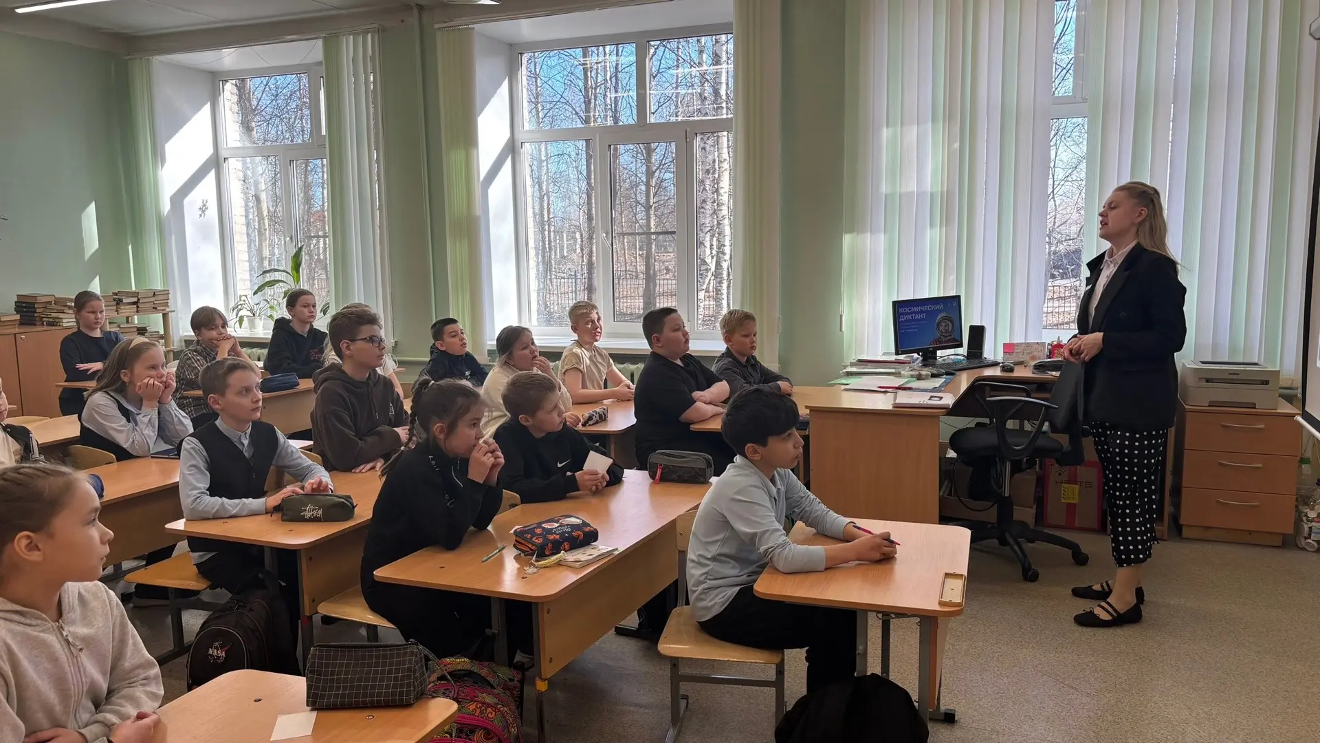 12 апреля — День космонавтики! ✨    В преддверии этого особенного дня для учеников 4‑х классов прошё