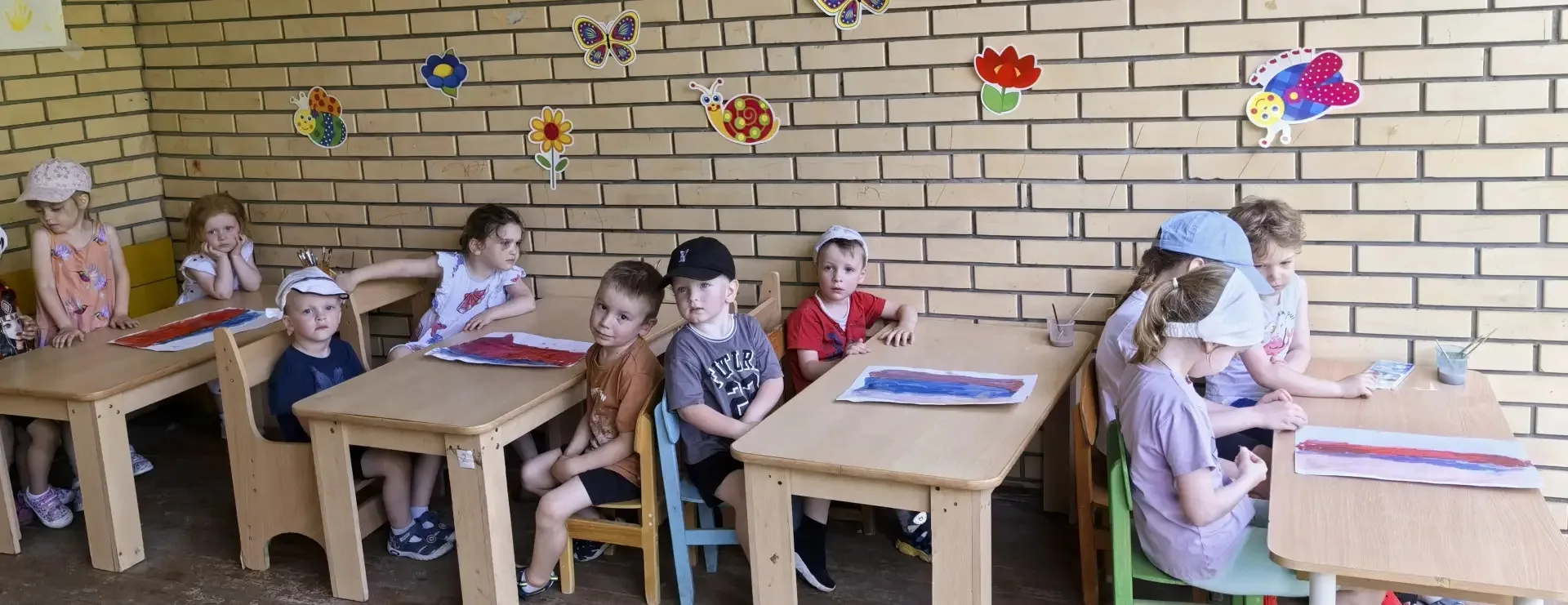 🏫 МБОУ СОШ № 8
☀️ ДО "Солнышко"

🎨 Художественно - эстетическое развитие: Рисование
🇷🇺 Тема: "Фл