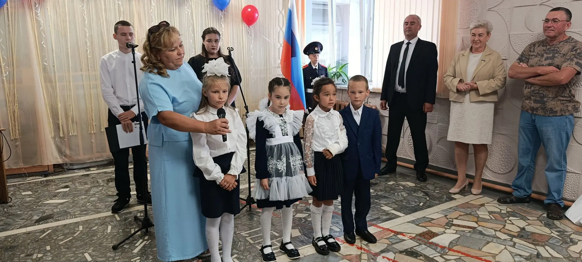 🎉 Торжественная линейка ко Дню знаний: праздник, который запомнится! 🎉