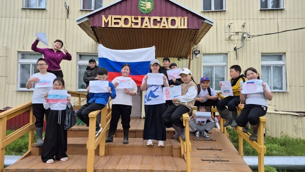 ## 🇷🇺 День России в лагере «Кэнчээри»: ярко, познавательно и творчески!