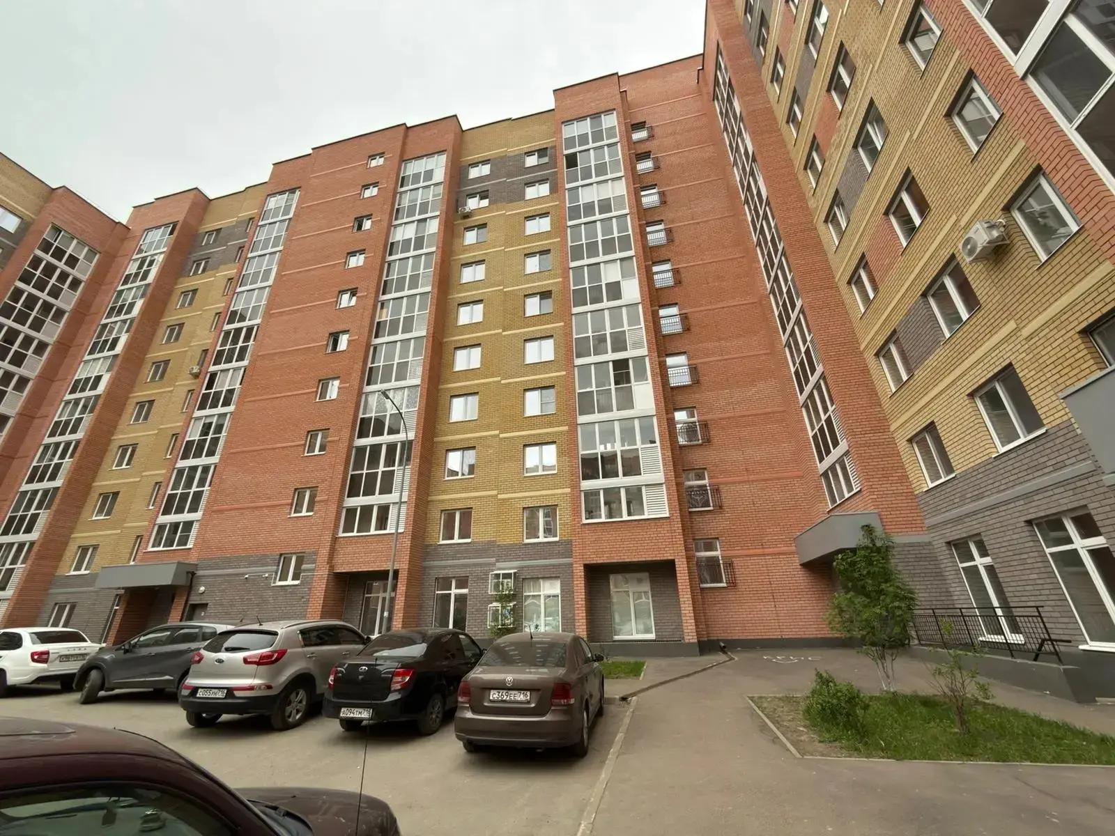 Г Казань Сдаём студию в новом доме по улице МАРАТА АХМЕТШИНА ЖК РАДУЖНЫЙ 2 ПОСЁЛОК ОСИНОВО. Рядом с 