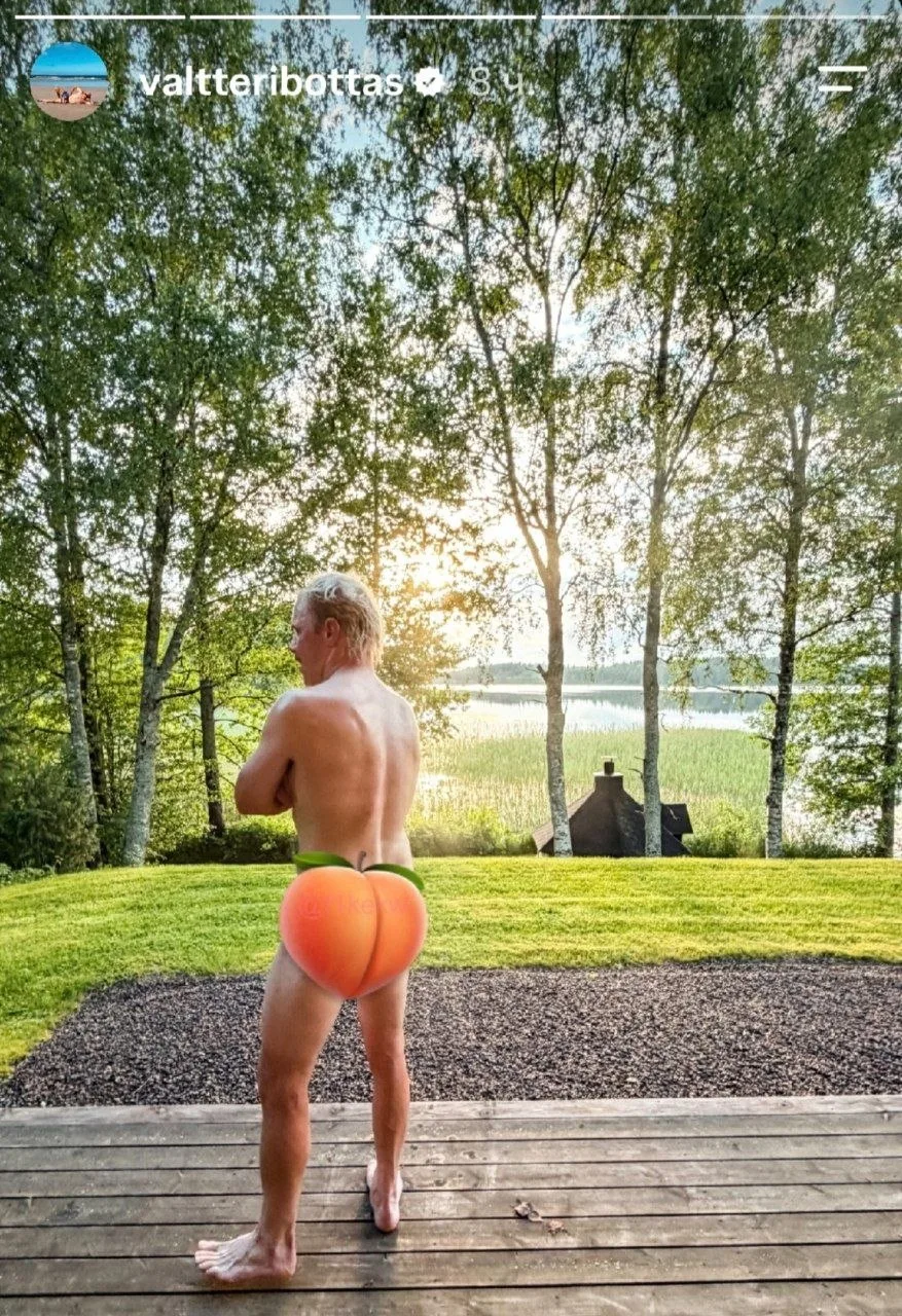 БотASS порадовал нас новым фото 🍑