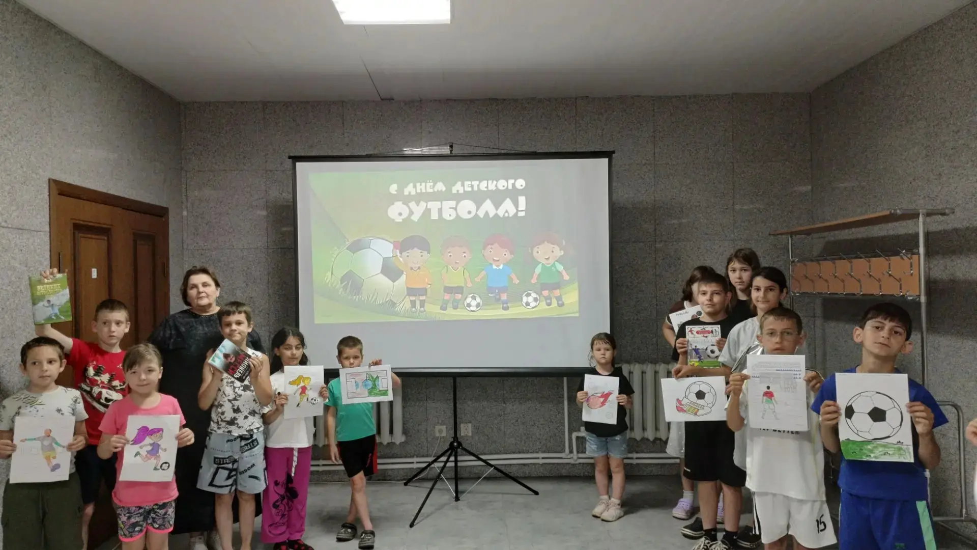 🔥🔥🔥19 июня 2026 года библиотекарь Камышевского отдела МУК МЦБ Зимовниковского района в рамках акц