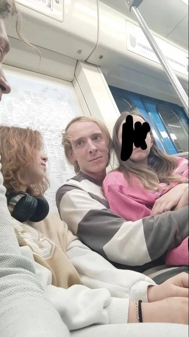 Бля, честно, я иногда захожу в новости и мечтаю, чтоб не заходила никогда, это пиздец к...