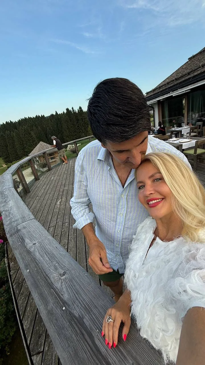 Девочки, вчера я написала вам, что приняла решение закрыть продажи раньше❤️‍🩹 

Сегодня могу сказат