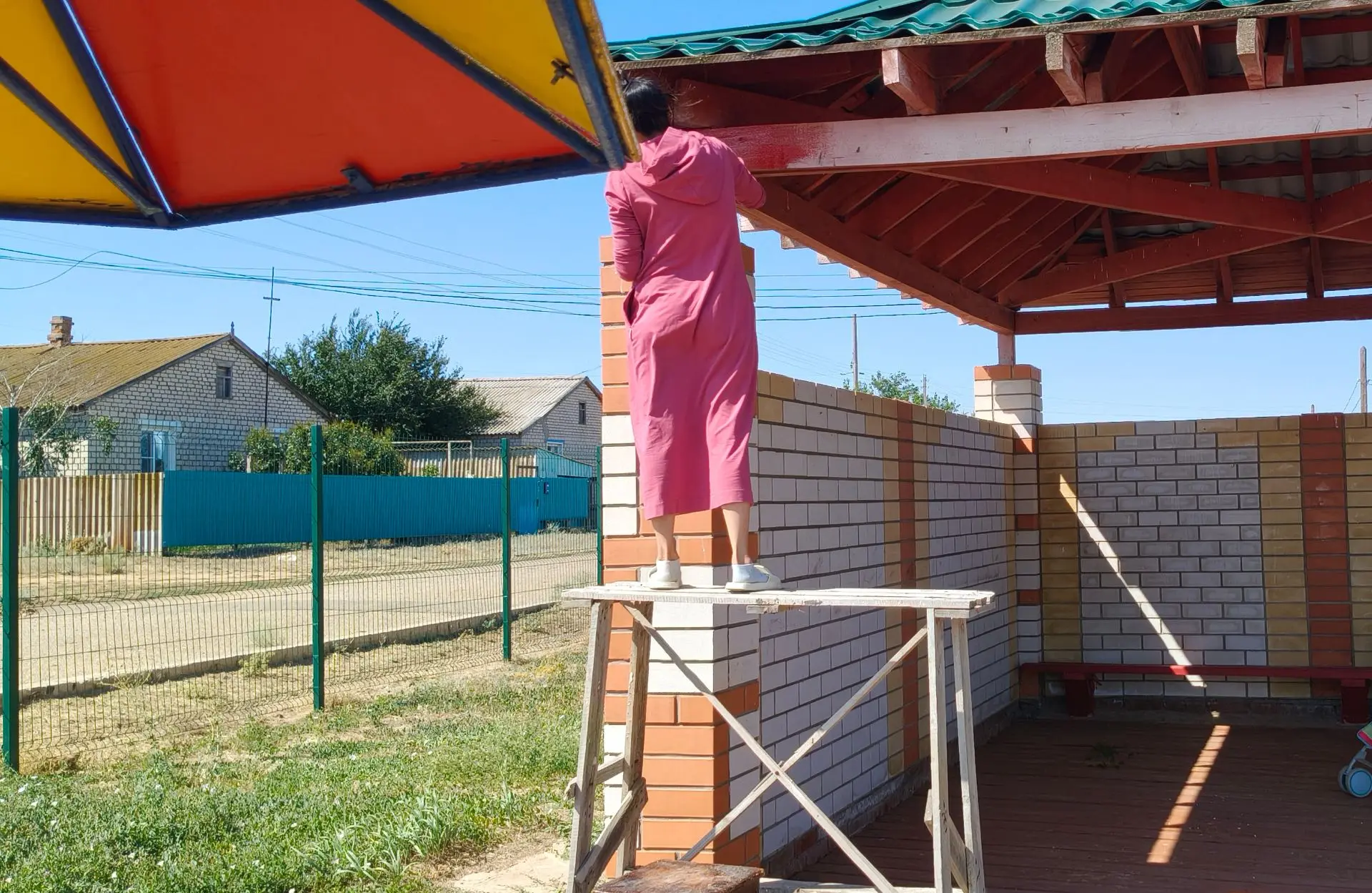 Сегодня в нашем детском саду было по-настоящему ярко и солнечно! ☀️ И дело не только в ...