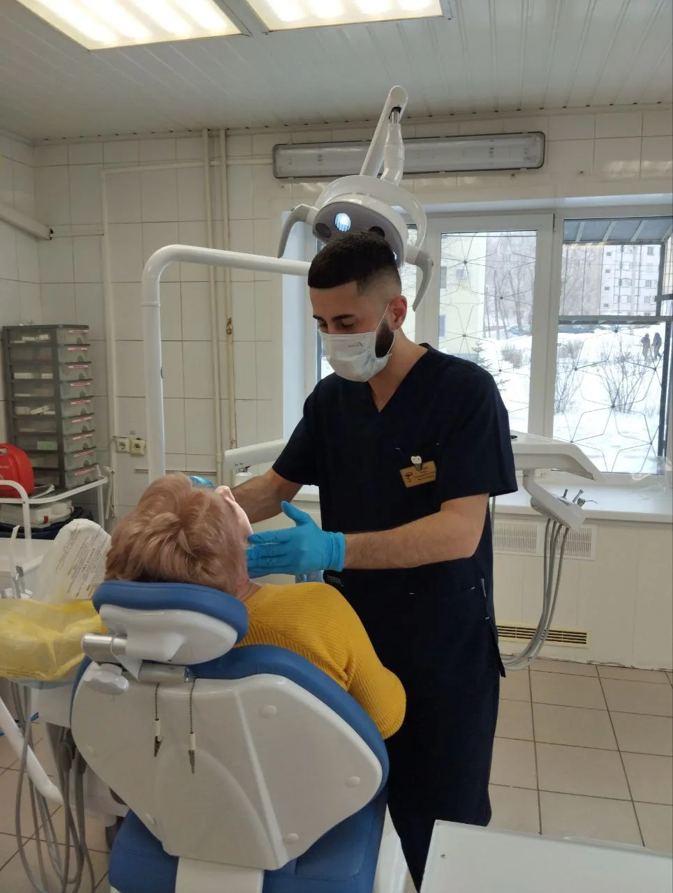 Сегодня поговорим о таком распространённом заболевании зубов и полости рта, как периост...