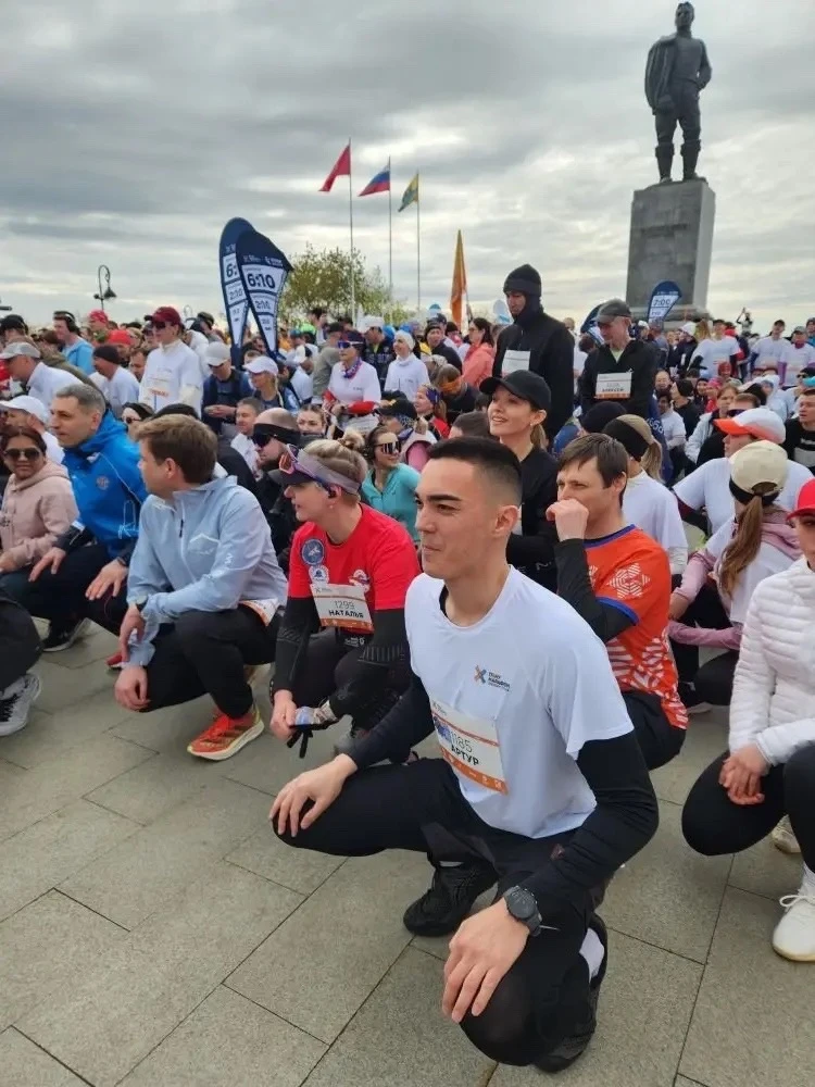 🏅 Достойный результат наших учителей на полумарафоне! 🏅  С радостью делимся отличными новостями: учи