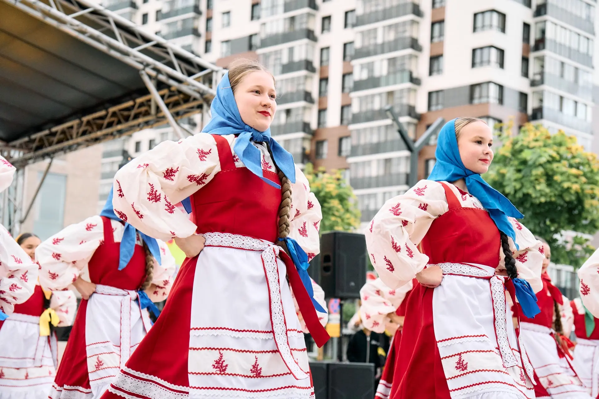 Финал караоке-конкурса «Голос нашей команды. Голос нашего двора» Советского района прош...