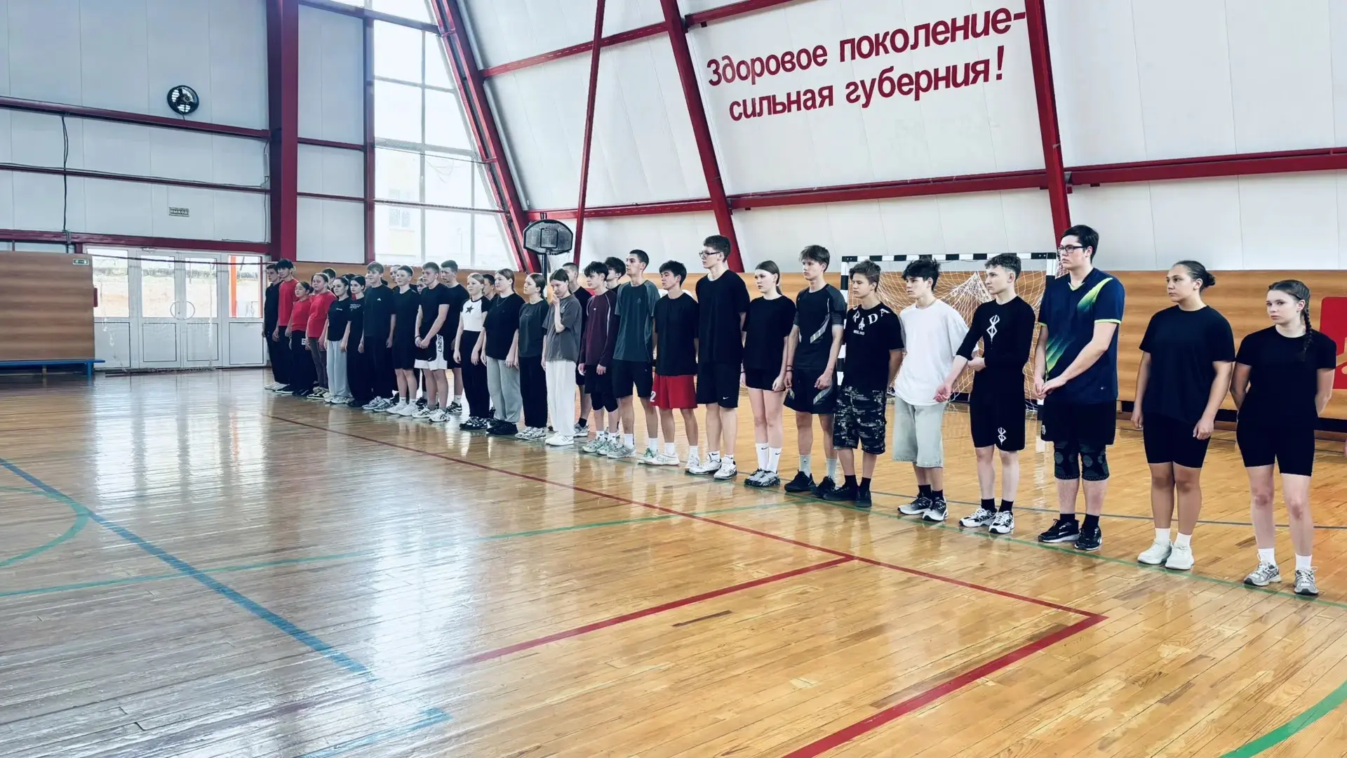 🚀🏐 8 апреля в ФОКе «Маяк» прошёл ежегодный волейбольный турнир, приуроченный ко Дню к...