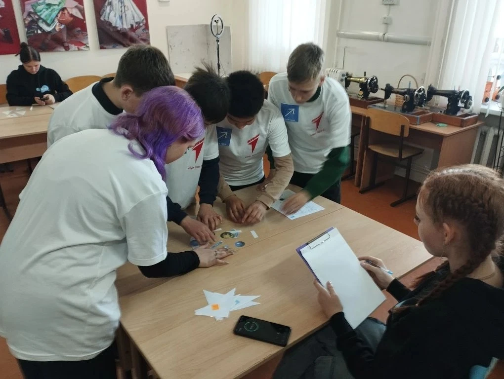 10 апреля активисты «Движения Первых» приняли участие в городском квесте «КосмоСтарт».